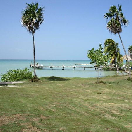 Cerros Beach Inn Corozal Town Esterno foto