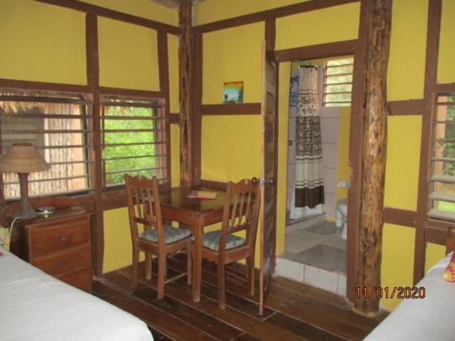 Cerros Beach Inn Corozal Town Esterno foto