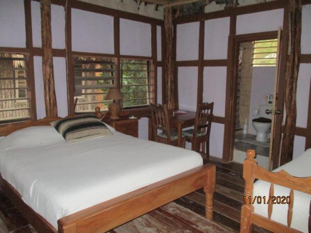 Cerros Beach Inn Corozal Town Esterno foto