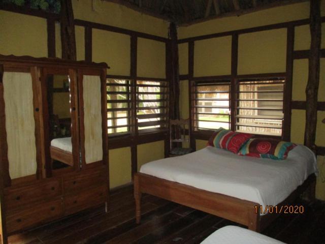 Cerros Beach Inn Corozal Town Esterno foto
