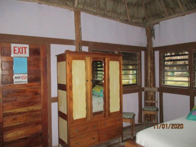 Cerros Beach Inn Corozal Town Esterno foto