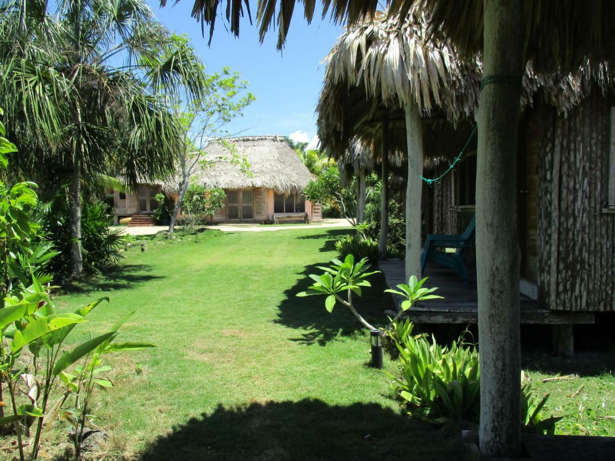 Cerros Beach Inn Corozal Town Esterno foto