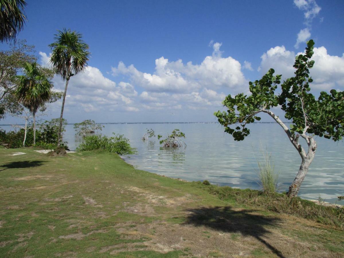 Cerros Beach Inn Corozal Town Esterno foto